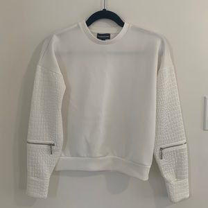 Brand: Maniere De Voir Size: 6 Color: White with silver zippers